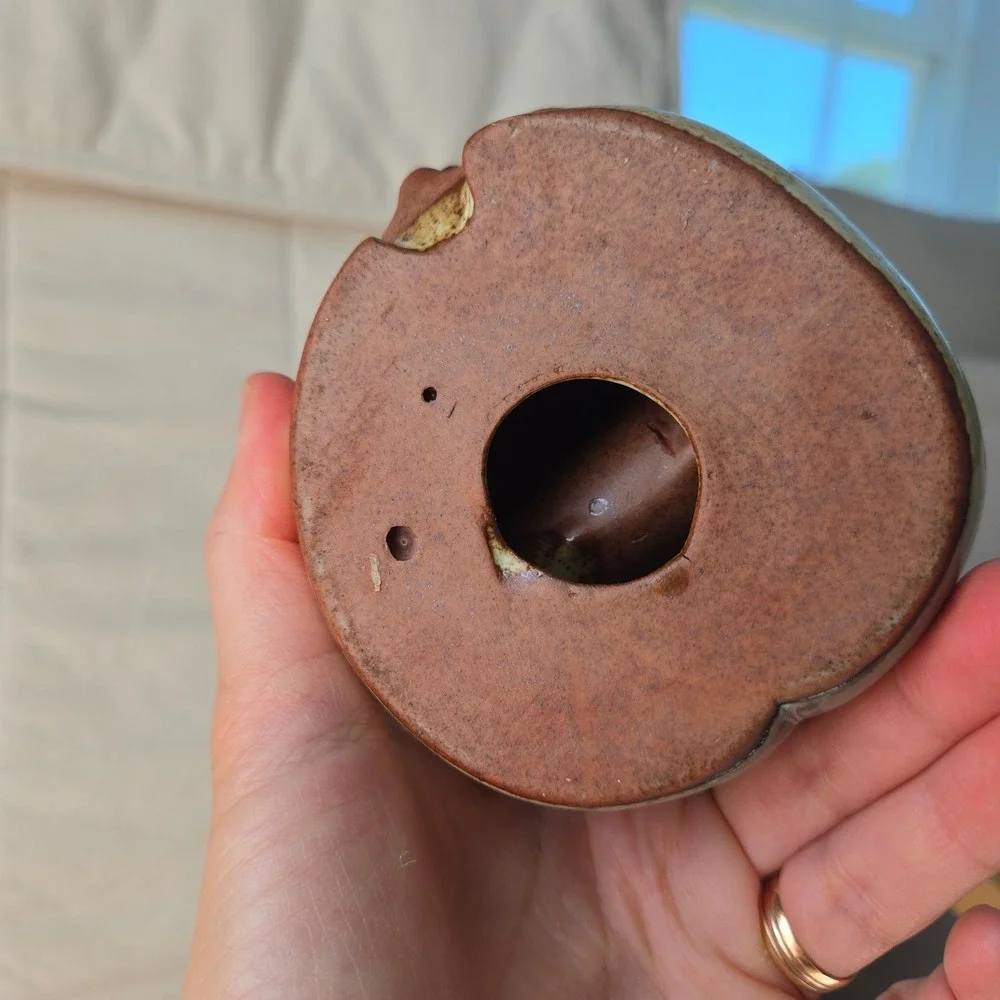 Happy Pig ceramic napkin holder